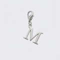 Charm Lettre M argenté en acier inoxydable