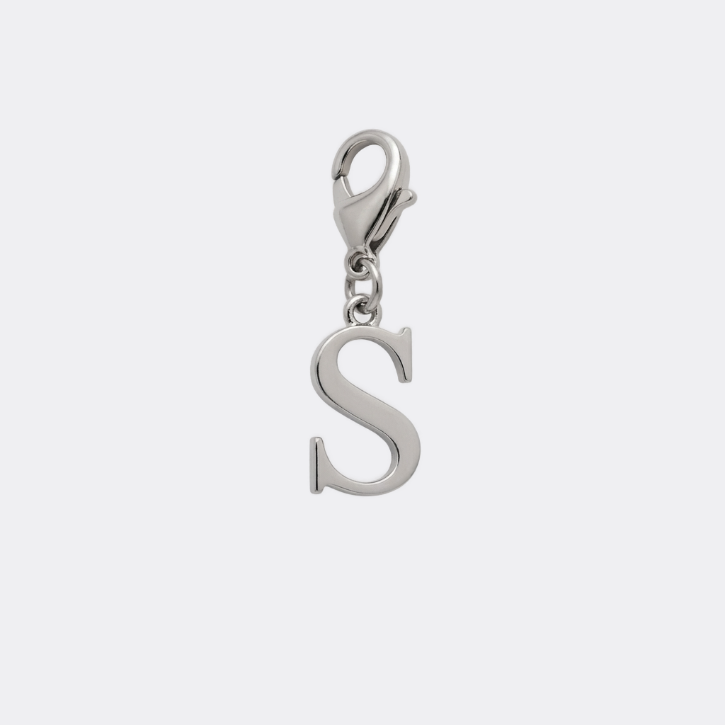 Charm Lettre S argenté en acier inoxydable