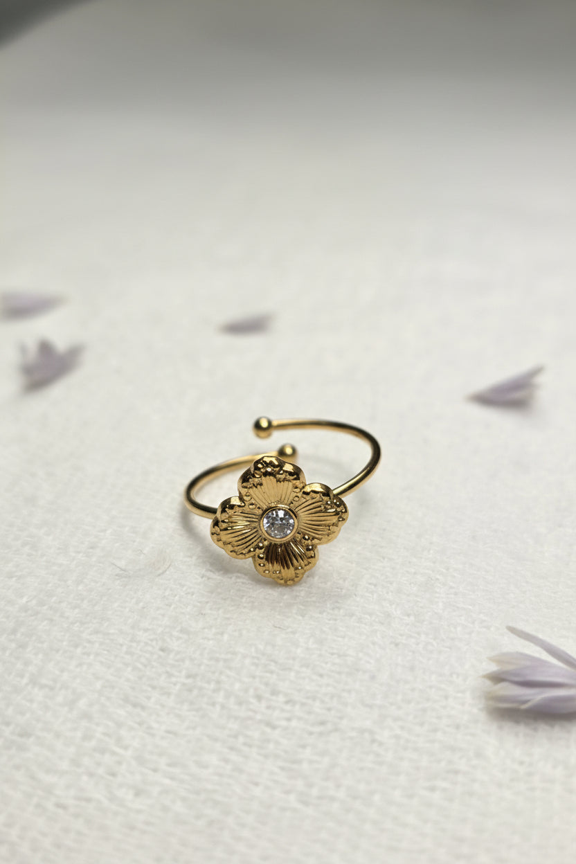 Démeter | Bague fleur en acier inoxydable